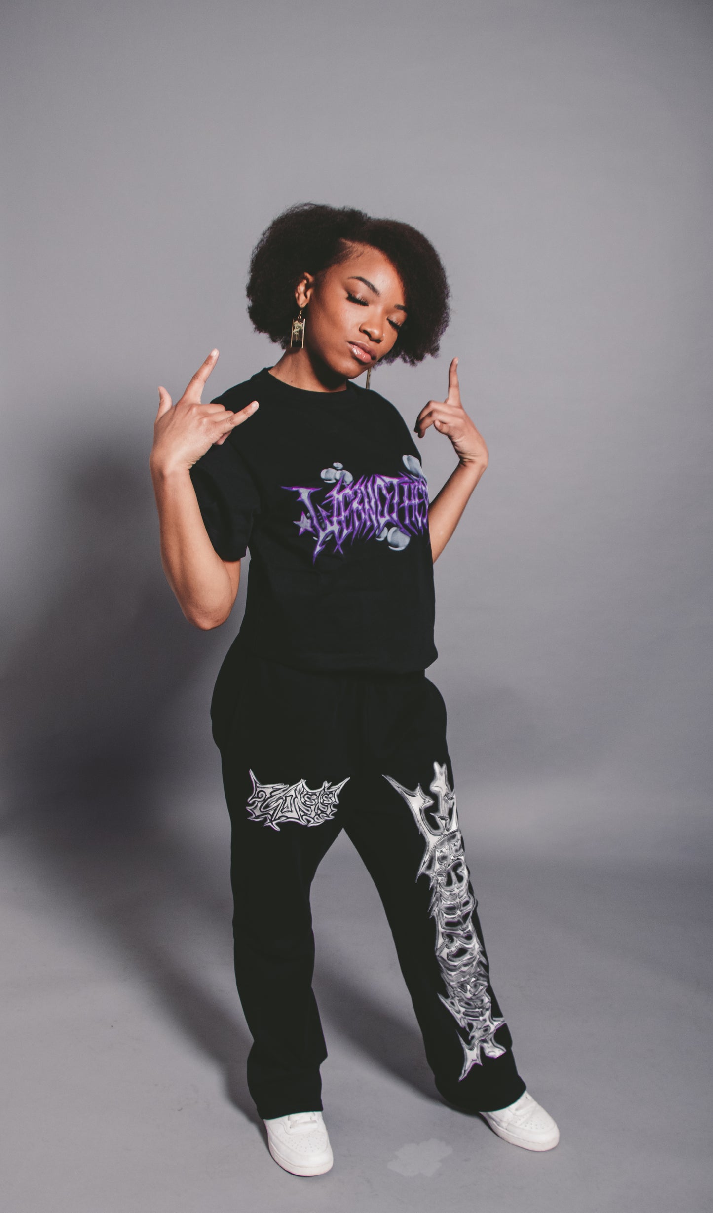 WRNH BLACK BUBBLEGUM T SH!RT
